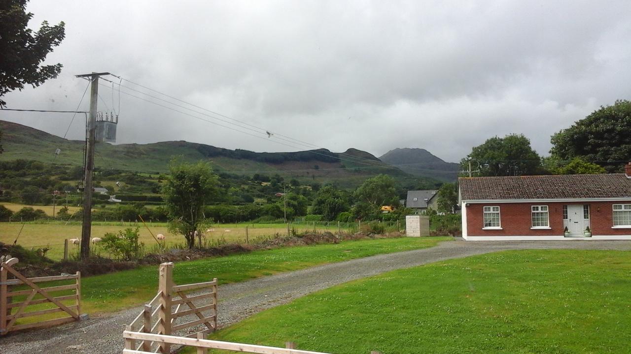 Long Acre Lodge Carlingford Exteriör bild